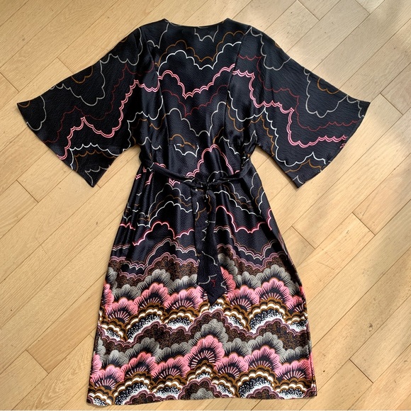 MANOUSH • Black Print Silk Kimono Sleeve Tie Waist Dress-Sz 6 - Picture 3 of 9